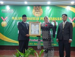 Sosok Filantropi Tenri Jeka Dapat Award Citra Wanita Inspiratif Kreatif Inovatif Berprestasi Indonesia