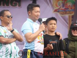 Jalan Santai dan Pembukaan Festival Pacu Jalur Sempena HUT Kabupaten Kuansing Ke-26 Berlangsung Meriah di Tepian Narosa