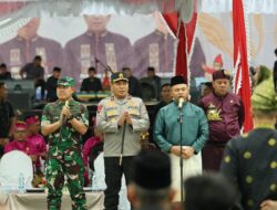 Kapolda Riau Hadiri Pengukuhan 654 Dubalang Batang Kuantan Singingi, Gubernur Tegaskan Tak Ada Toleransi Bagi Perusak Alam