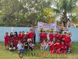 Polres Kuantan Singingi Giatkan Program Green Policing, Edukasi Generasi Muda dan Tanam Puluhan Bibit Pohon