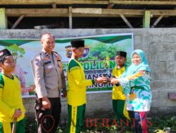 Polres Kuansing Laksanakan Program Green Policing Kapolda Riau di Dua Lokasi, Dorong Masyarakat dan Pelajar Peduli Lingkungan