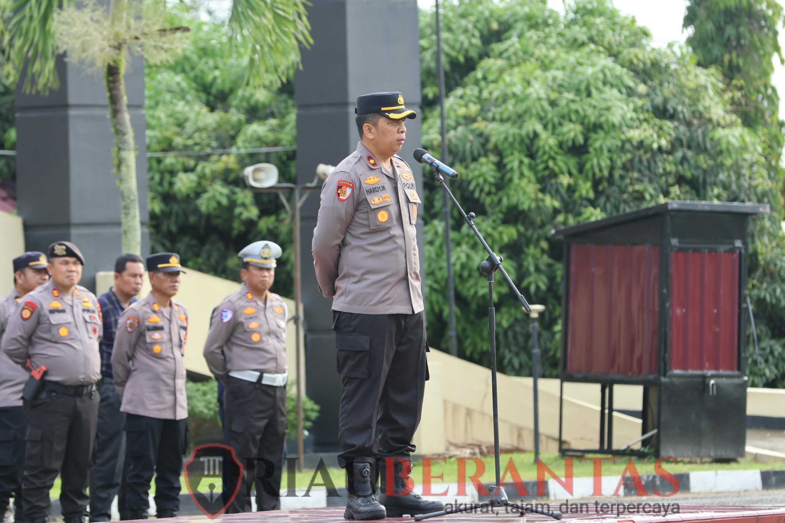 Hari Pertama Menjabat, Wakapolres Kuantan Singingi Pimpin Apel Pagi Personel