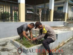 Dukung Green Policing, Polres Kuansing Serbu Desa dengan Bibit Pohon