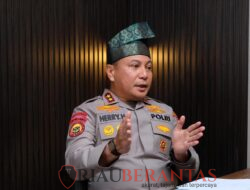 Tongkat Komando Polda Riau Beralih, Irjen Arman Achdiat Gantikan Herry Heryawan