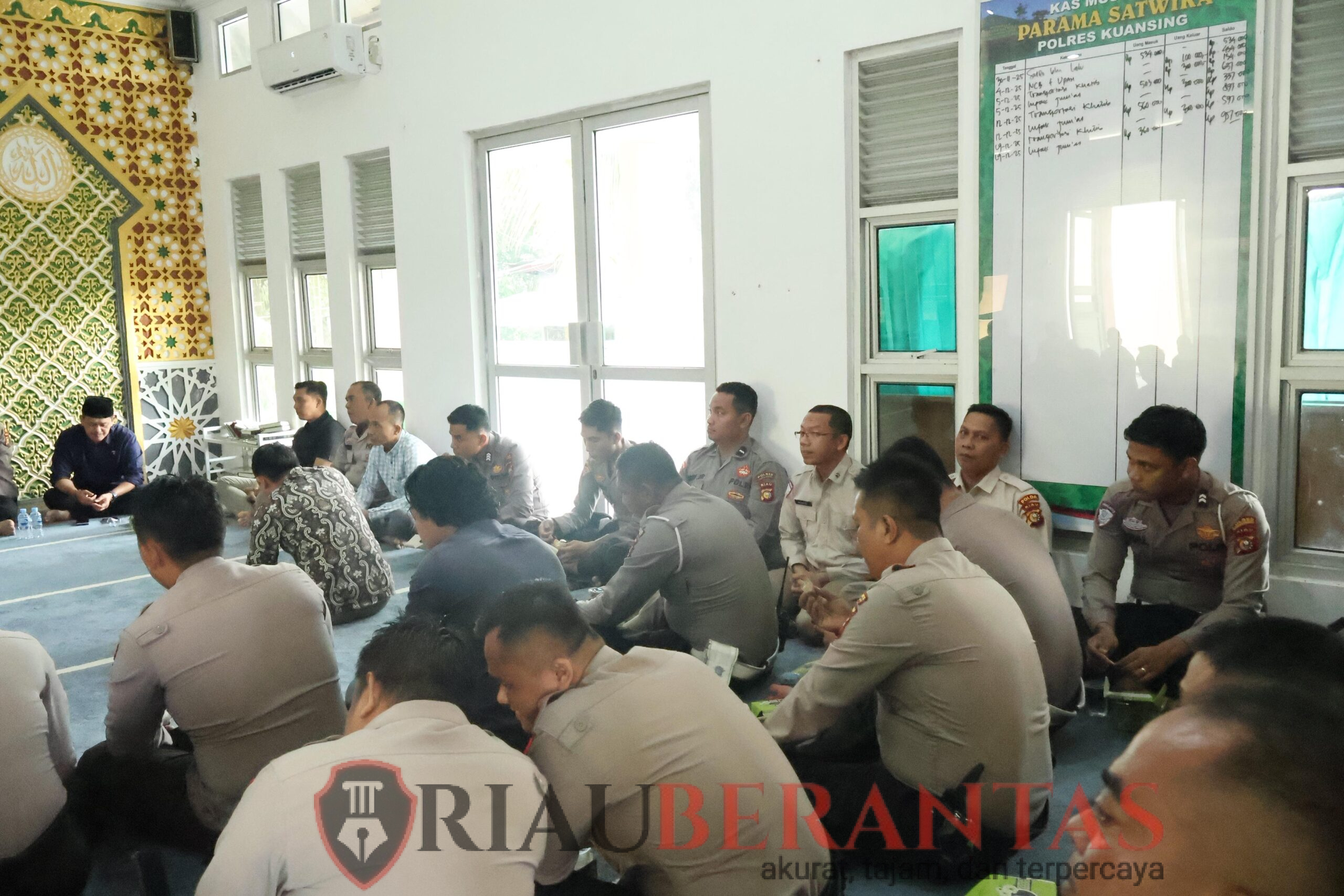 Polres Kuansing Peringati Isra Mi’raj, Kapolres Tekankan Polisi Harus Beriman dan Humanis