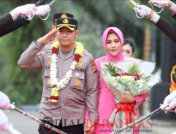 Tongkat Komando Beralih di Polres Kuansing, Farewell Parade Kapolres Lama Berlangsung Khidmat