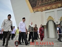 Dampingi Kunjungan Kerja Menteri Pariwisata, Mahyeldi Dorong Pengembangan Pariwisata dan Bandara Mentawai