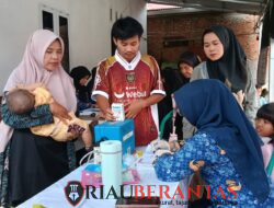 Antusias Warga Warnai Kegiatan Posyandu RW 04 Padang Bulan