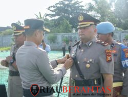 Kapolres Rokan Hulu Pimpin Pisah Sambut Sejumlah Pejabat Utama dan Kapolsek Jajaran, Tekankan Semangat Pengabdian dan Kebersamaan