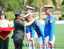 Panglima TNI Tutup Pendidikan Pertama Akademi TNI Tahun 2026 di Cilangkap