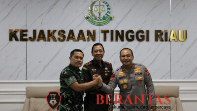 Kodam XIX Tuanku Tambusai Perkuat Sinergi Strategis, Pangdam Sambangi Kajati Riau