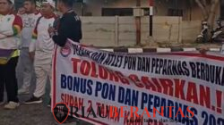 Dua Tahun Menanti, Atlet PON Riau Turun ke Jalan! Bonus Tak Kunjung Lunas, Aksi Donasi Jadi Tamparan untuk Pemprov