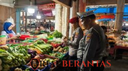 Awali Akhir Pekan, Polsek Limapuluh Pastikan Stabilitas Harga Sembako di Pasar Limapuluh