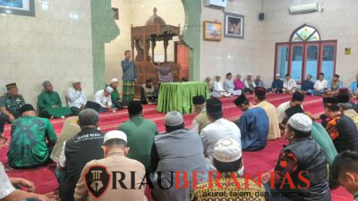 Menjemput Fajar dengan Kebersamaan, Kasdam XIX/Tuanku Tambusai Bersama TNI-Polri Sholat Subuh di Pekanbaru