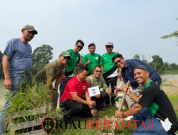 Sempena HUT RI ke-81, FOWLER Pelalawan Gelar Penanaman Pohon dan Berbagi Sembako