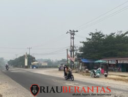 Kabut Asap Jadi Ancaman, KKN UMRI dan Pemdes Buluh Rampai Gaungkan Gerakan Pakai Masker