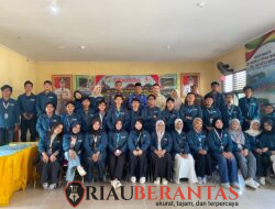 DPL Jemput Mahasiswa KKN UMRI di XIII Koto Kampar, Tandai Tuntasnya Masa Pengabdian di Desa