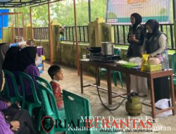Kreatif! Mahasiswa KKN Kelompok 72 UMRI Ajarkan Ibu-Ibu PKK Desa Luai Bikin Nuget Bayam Anti-Stunting