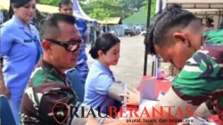 HUT ke-81 TNI, Lanud Roesmin Nurjadin Gelar Bazar dan Pasar Murah