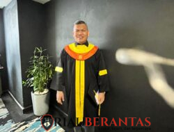 Ales Saprijon Resmi Sandang Gelar Sarjana Hukum, Raih IPK 3,15 pada Wisuda di Pekanbaru