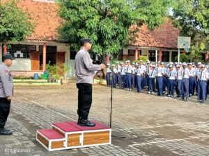 Cegah Tawuran Antar Pelajar, Polsek Pegandon Beri Penyuluhan kepada Pelajar